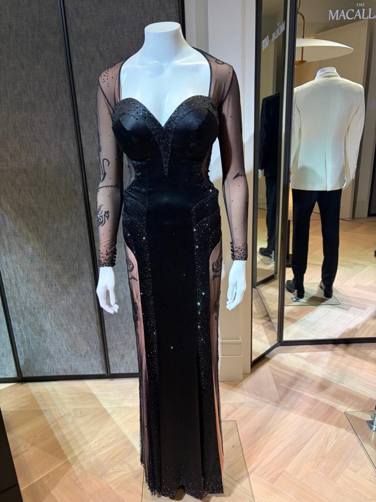 Severine's dress Skyfall